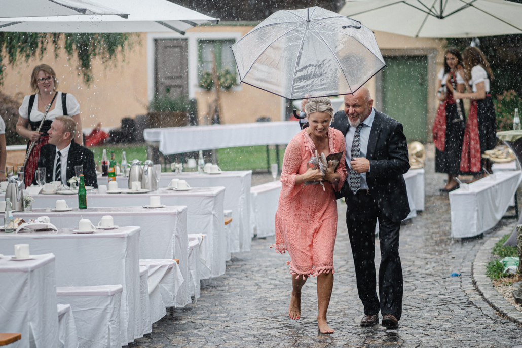 Hochzeit im Rupperts Bonvivant Windorf, Regenguss